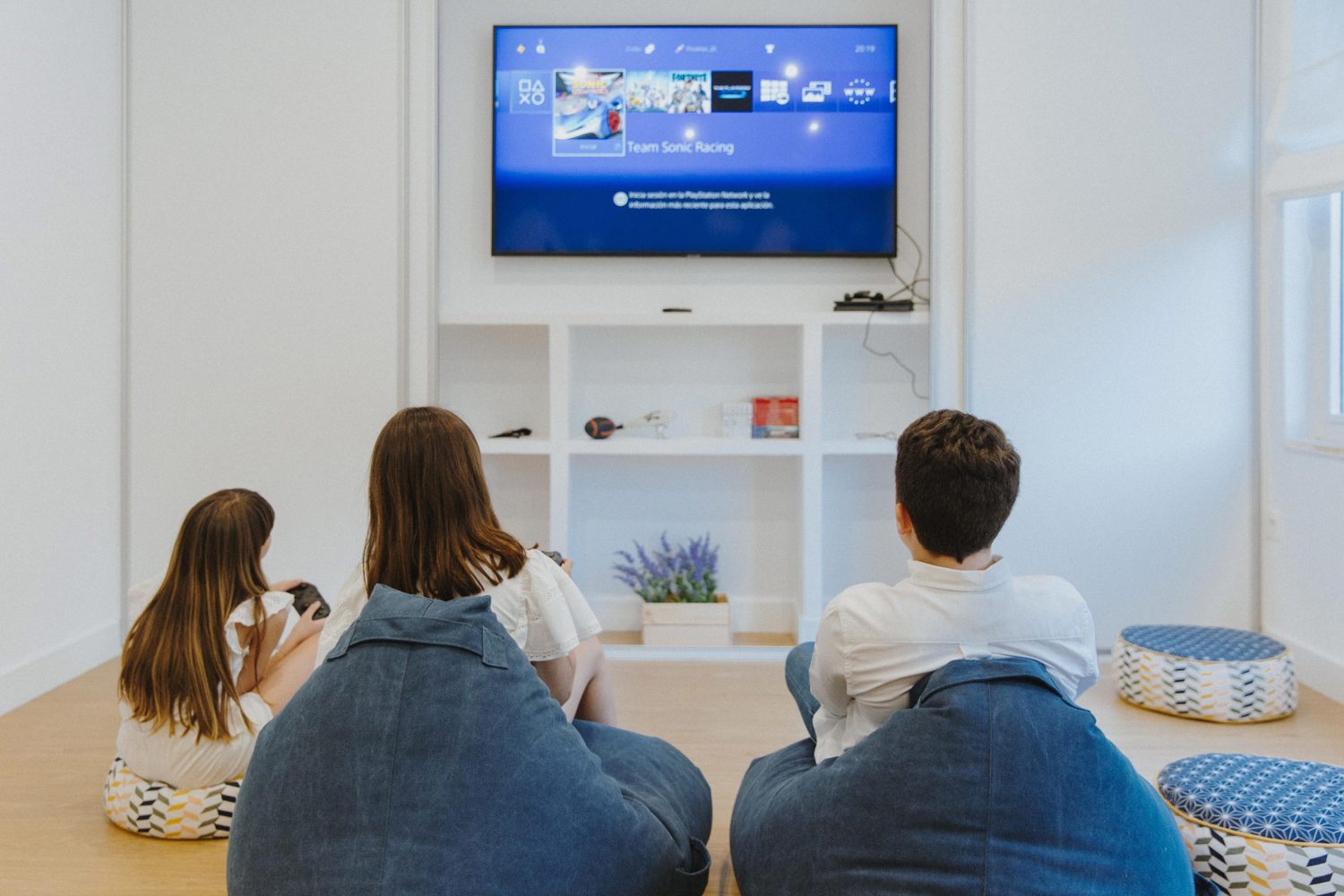 Cuéntanos qué tienes planeado y te llamamos enseguida También puedes hacerlo visitándonos y contactando aquí: C/ Rey Abu Said 13, Bloque 6, Local 2 Urb. Alcázar del Genil / Esquina Paseo del Violón, 18006, Granada hola@casapiruletas.es 639 03 80 88